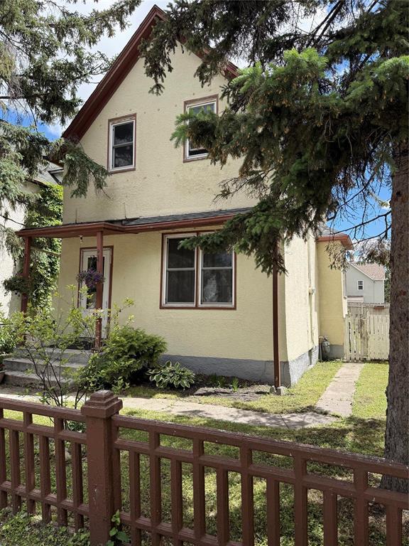 88 Hallet Street, Winnipeg, Manitoba  R2W 3L5 - Photo 1 - 202610634