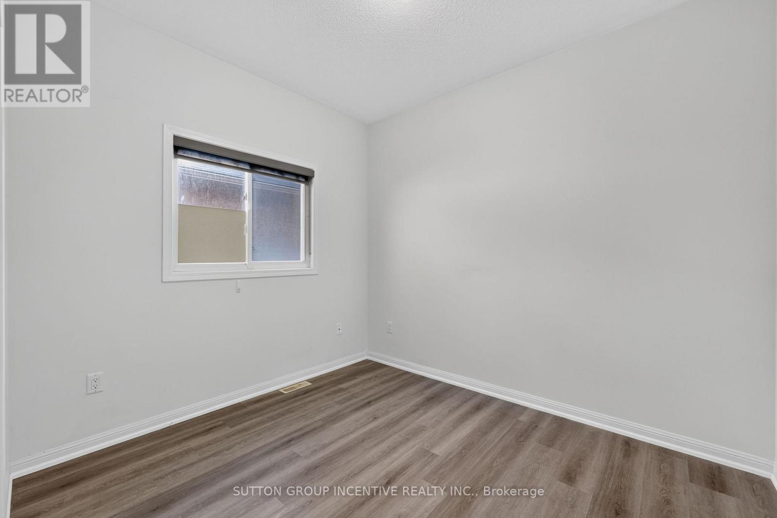 116 Sun King Crescent, Barrie, Ontario L4M 0E6 - Photo 40 - S12891994