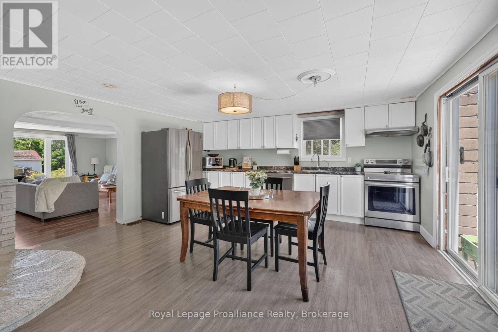 6090 Old Hwy 2 Highway, Tyendinaga, Ontario  K0K 3A0 - Photo 8 - X13463978
