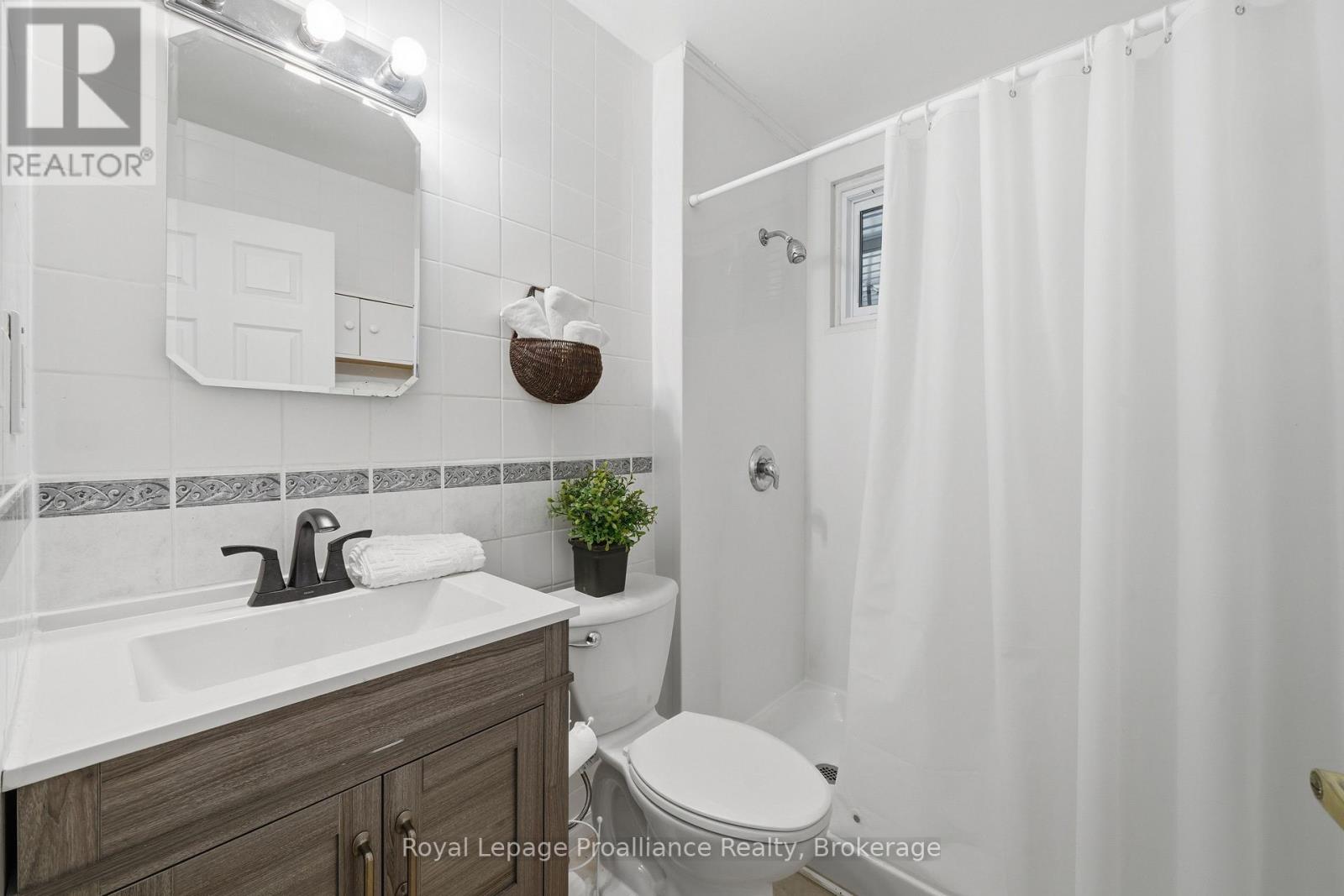 31 Downes Avenue, Prince Edward County, Ontario  K0K 2T0 - Photo 11 - X13464898