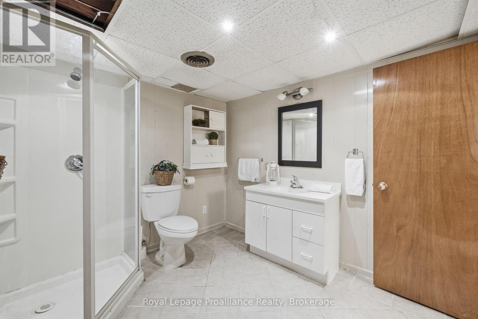 31 Downes Avenue, Prince Edward County, Ontario  K0K 2T0 - Photo 15 - X13464898