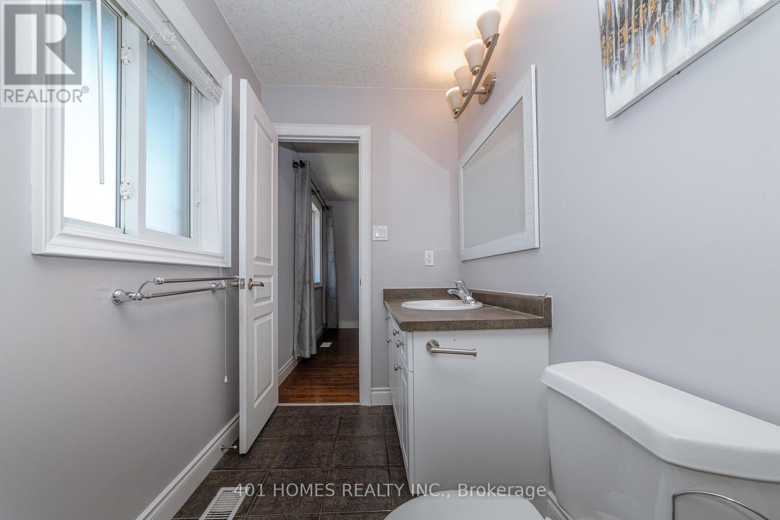 880 Frontenac Crescent, Woodstock, Ontario  N4V 0A8 - Photo 17 - X13464922