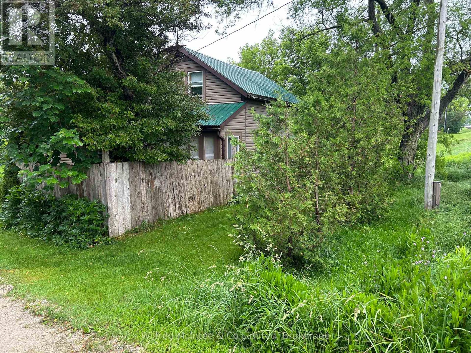 401866 Grey 4 Road, West Grey, Ontario N4N 3B8 - Photo 2 - X12986352