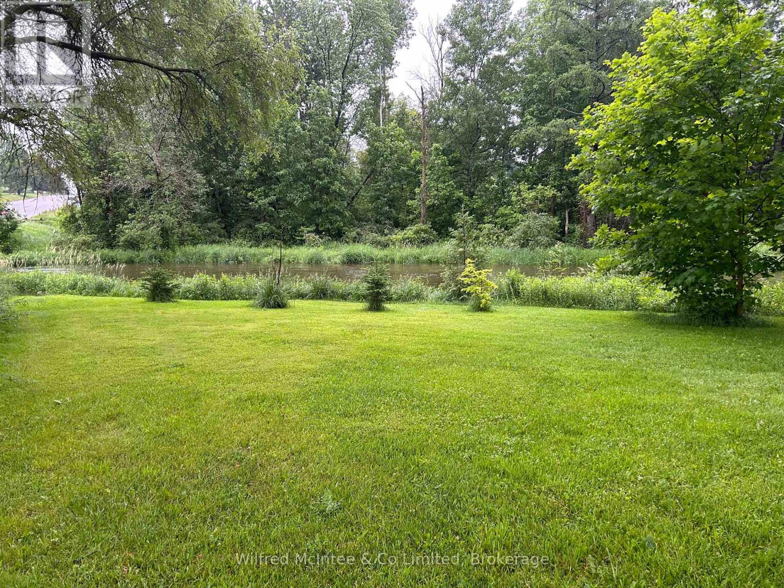 401866 Grey 4 Road, West Grey, Ontario N4N 3B8 - Photo 5 - X12986352