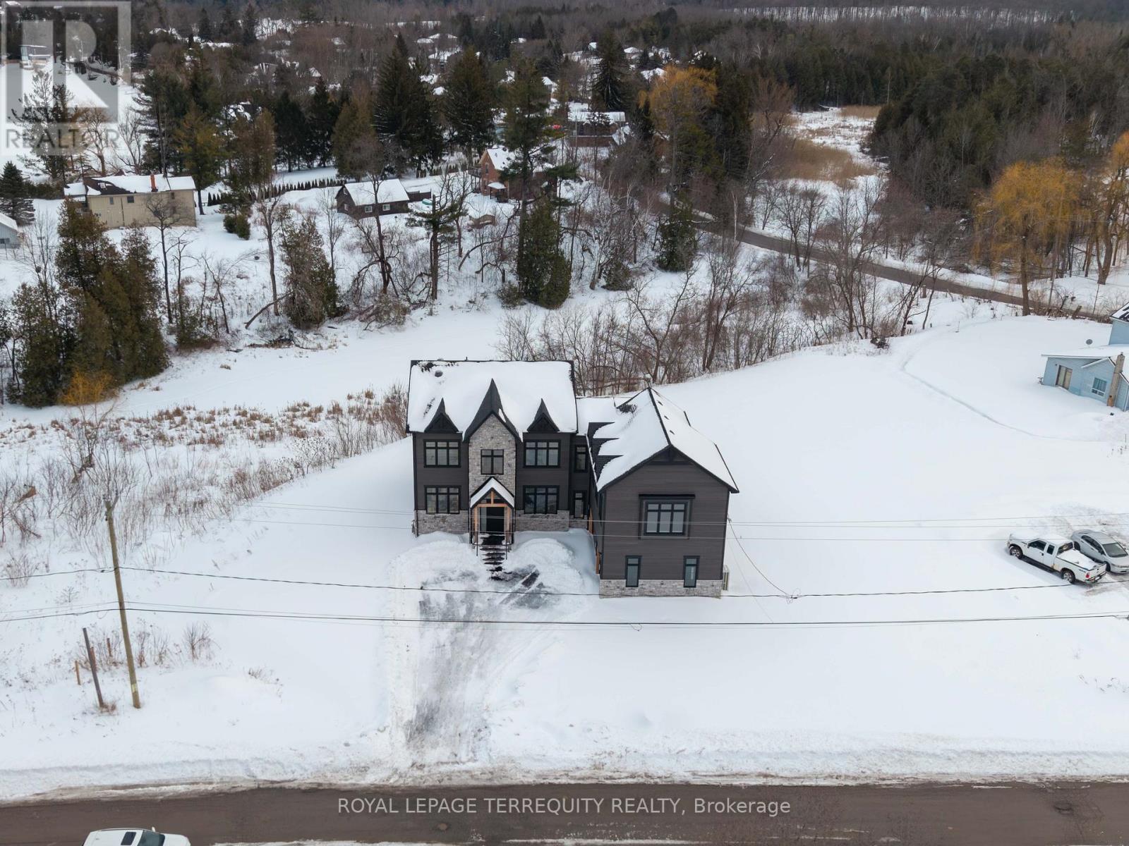 17 Connor Drive, Whitchurch-Stouffville, Ontario L4A 2Z1 - Photo 4 - N13464930