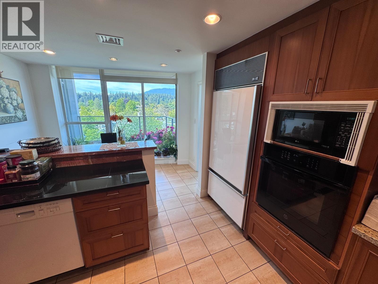 402 1777 Bayshore Drive, Vancouver, British Columbia  V6G 3H2 - Photo 10 - R3137505