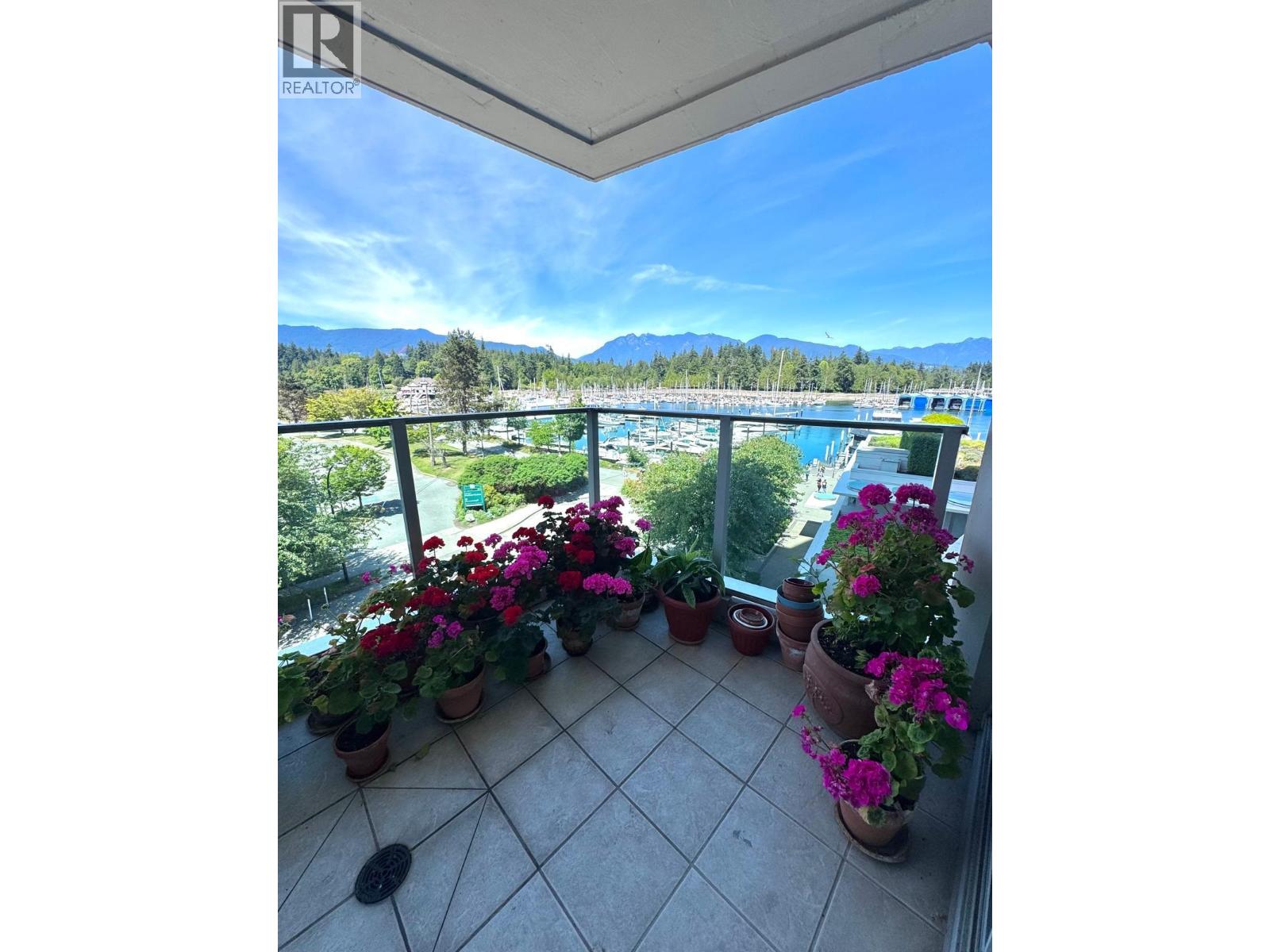 402 1777 Bayshore Drive, Vancouver, British Columbia  V6G 3H2 - Photo 12 - R3137505