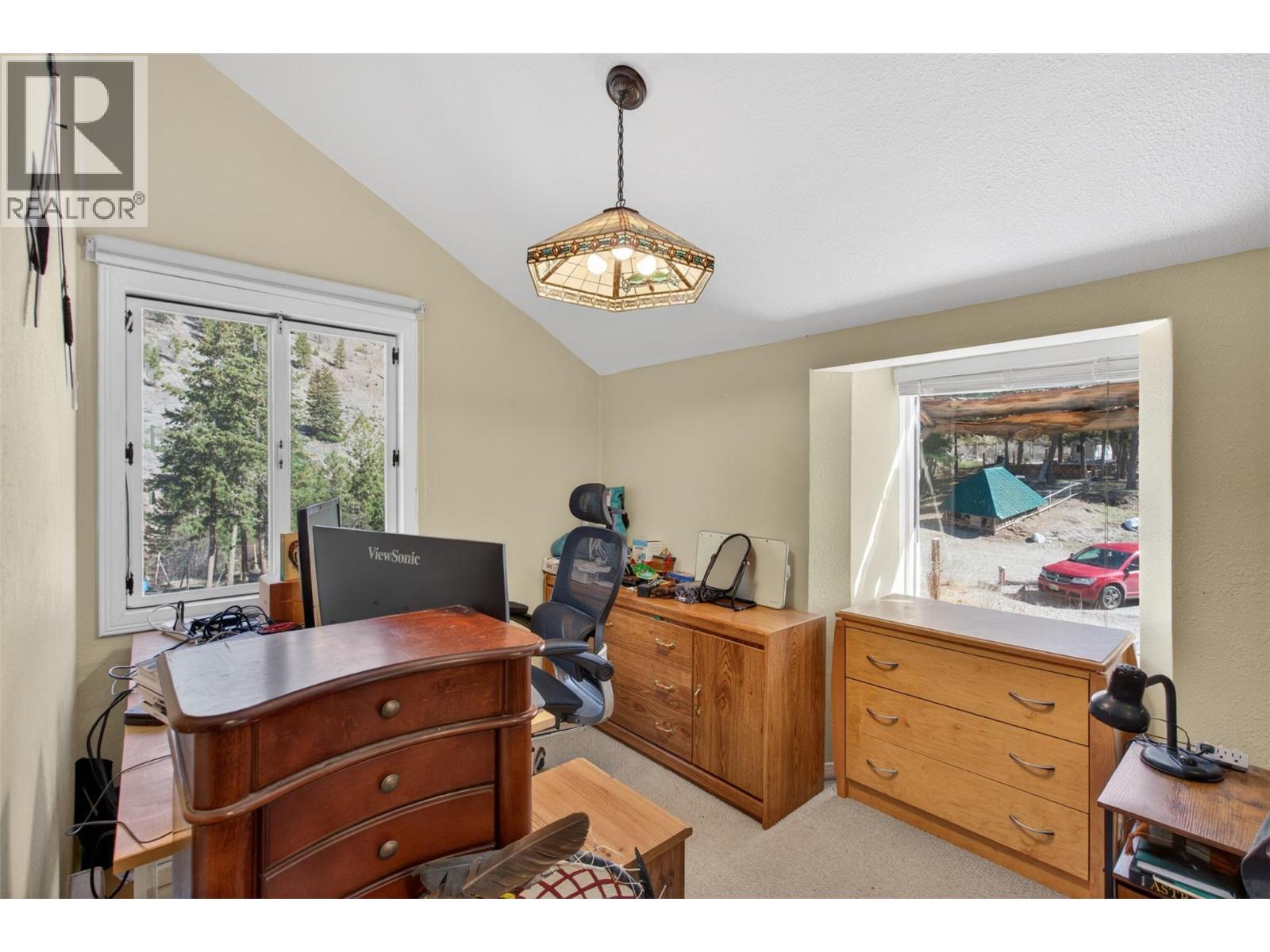 561 Grand Oro Road, Kaleden, British Columbia  V0H 1K0 - Photo 32 - 10382122