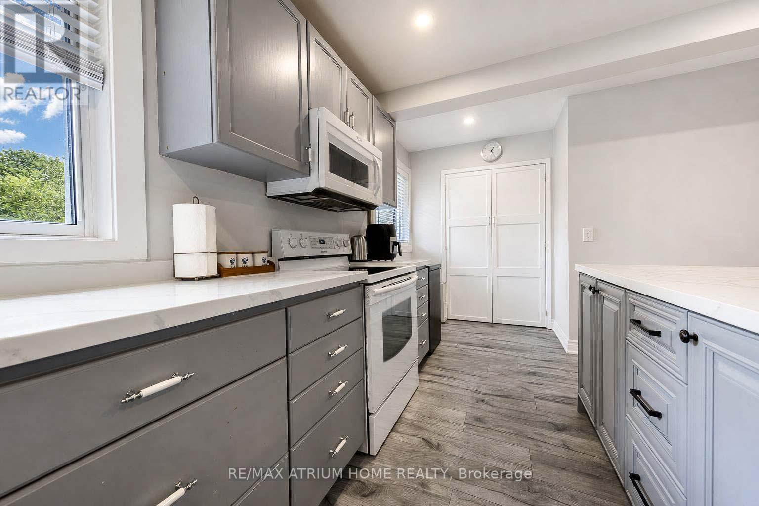 48 - 2145 Sherobee Road, Mississauga, Ontario  L5A 3G8 - Photo 26 - W13464872