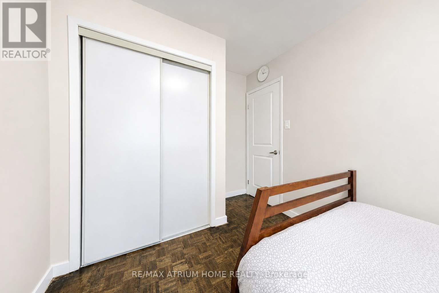 48 - 2145 Sherobee Road, Mississauga, Ontario  L5A 3G8 - Photo 39 - W13464872