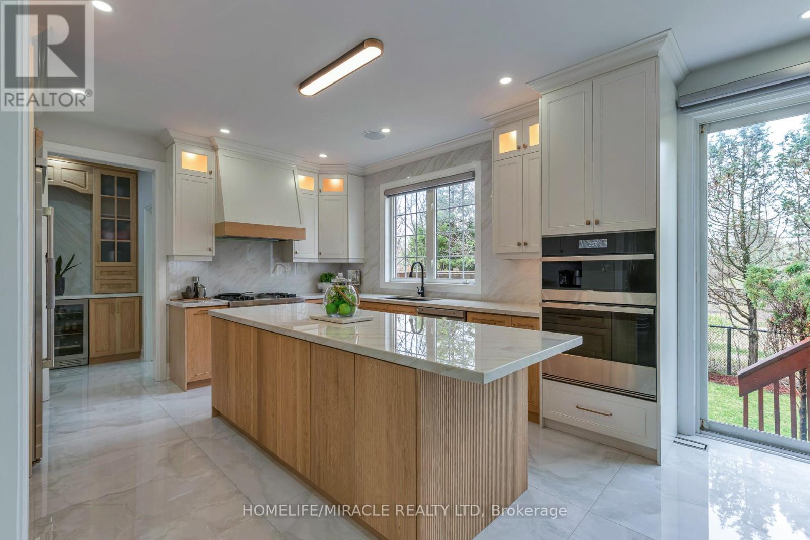 2299 Glazebrook Circle, Oakville, Ontario  L6M 5B5 - Photo 31 - W13464890