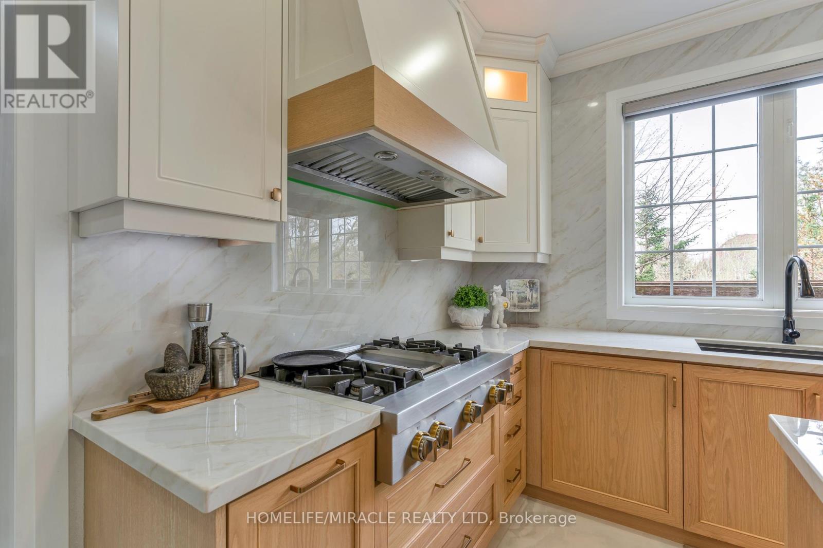 2299 Glazebrook Circle, Oakville, Ontario  L6M 5B5 - Photo 33 - W13464890