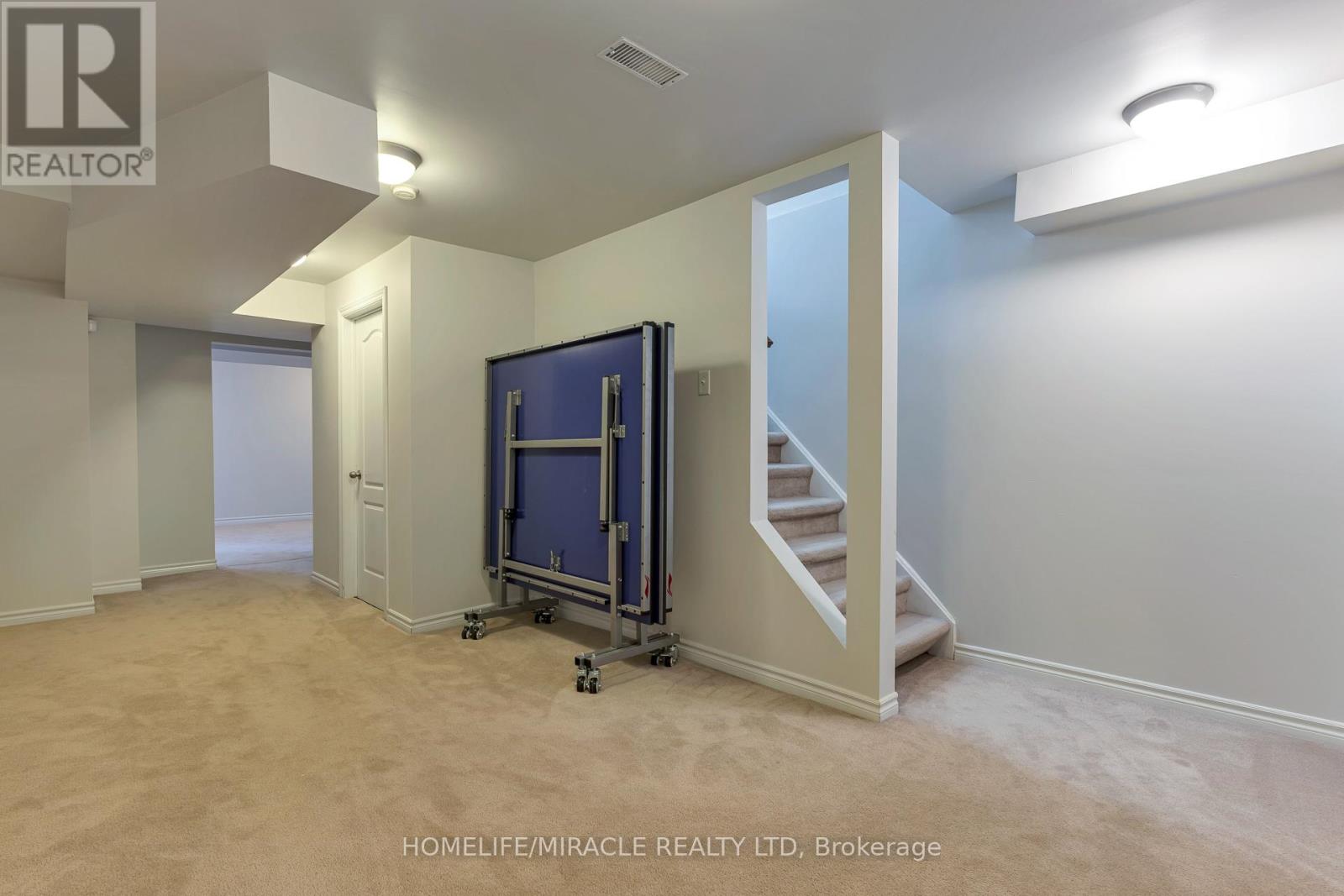 2299 Glazebrook Circle, Oakville, Ontario  L6M 5B5 - Photo 6 - W13464890