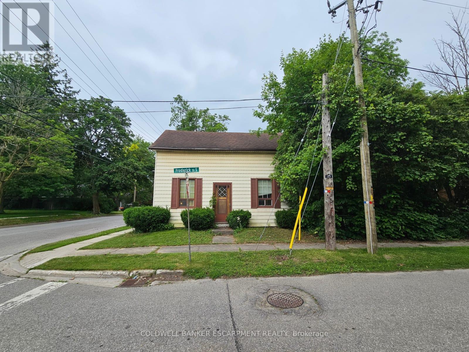 99 Church Street E, Halton Hills, Ontario  L7J 1K9 - Photo 2 - W13464902