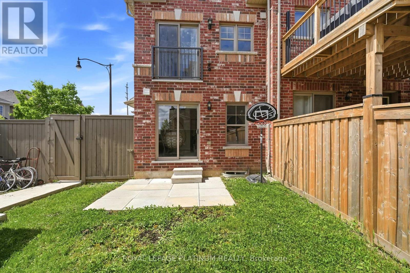 37 Padbury Trail, Brampton, Ontario  L7A 4V2 - Photo 37 - W13464924