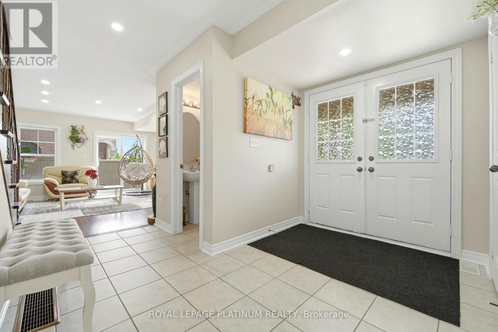 37 Padbury Trail, Brampton, Ontario  L7A 4V2 - Photo 7 - W13464924