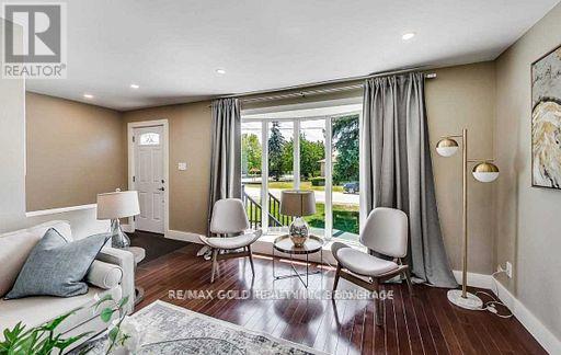 237 Weighton (Upper) Drive, Oakville, Ontario  L6K 2P9 - Photo 3 - W13464938