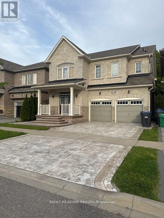 10 ADELINE COURT, Brampton, Ontario
