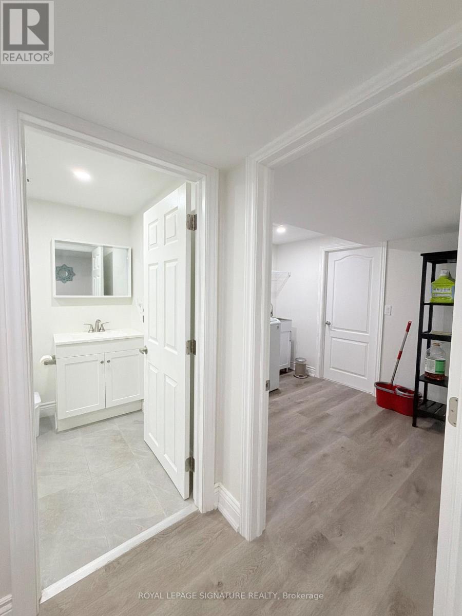 3477 Riverspray Crescent, Mississauga, Ontario  L4Y 3M6 - Photo 28 - W13415356