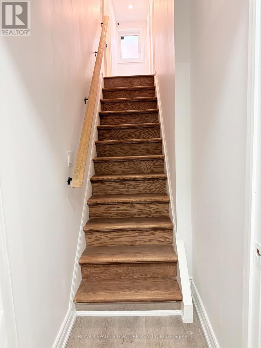 3477 Riverspray Crescent, Mississauga, Ontario  L4Y 3M6 - Photo 9 - W13415356