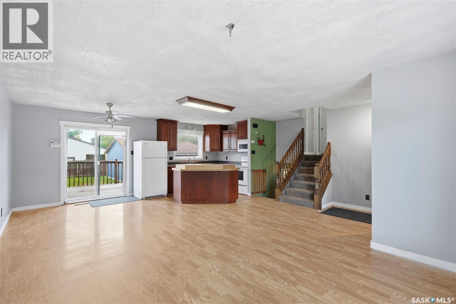 483 Wakabayashi Crescent, Saskatoon, Saskatchewan  S7K 7M6 - Photo 7 - SK039880