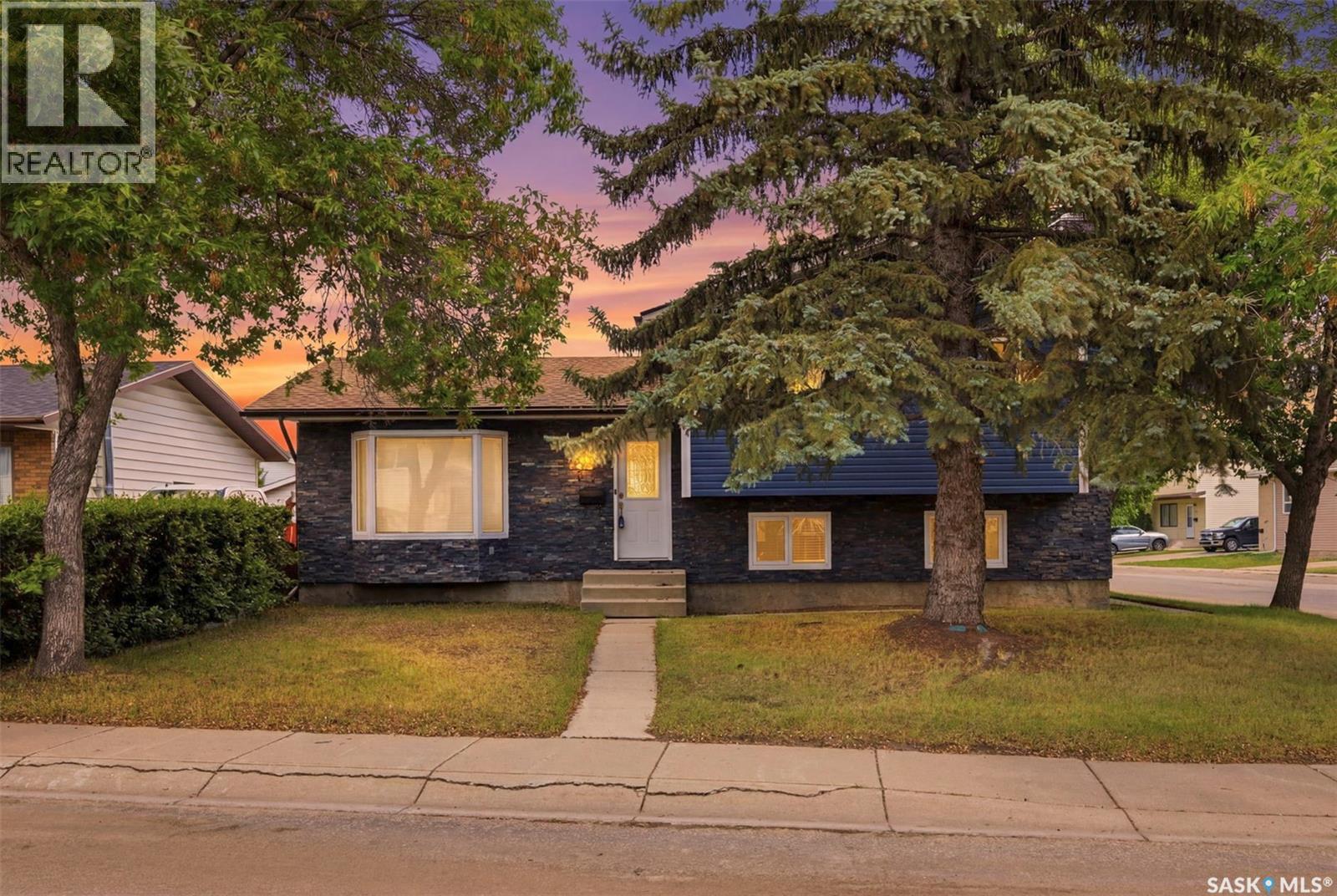 483 Wakabayashi CRESCENT, Saskatoon, Saskatchewan
