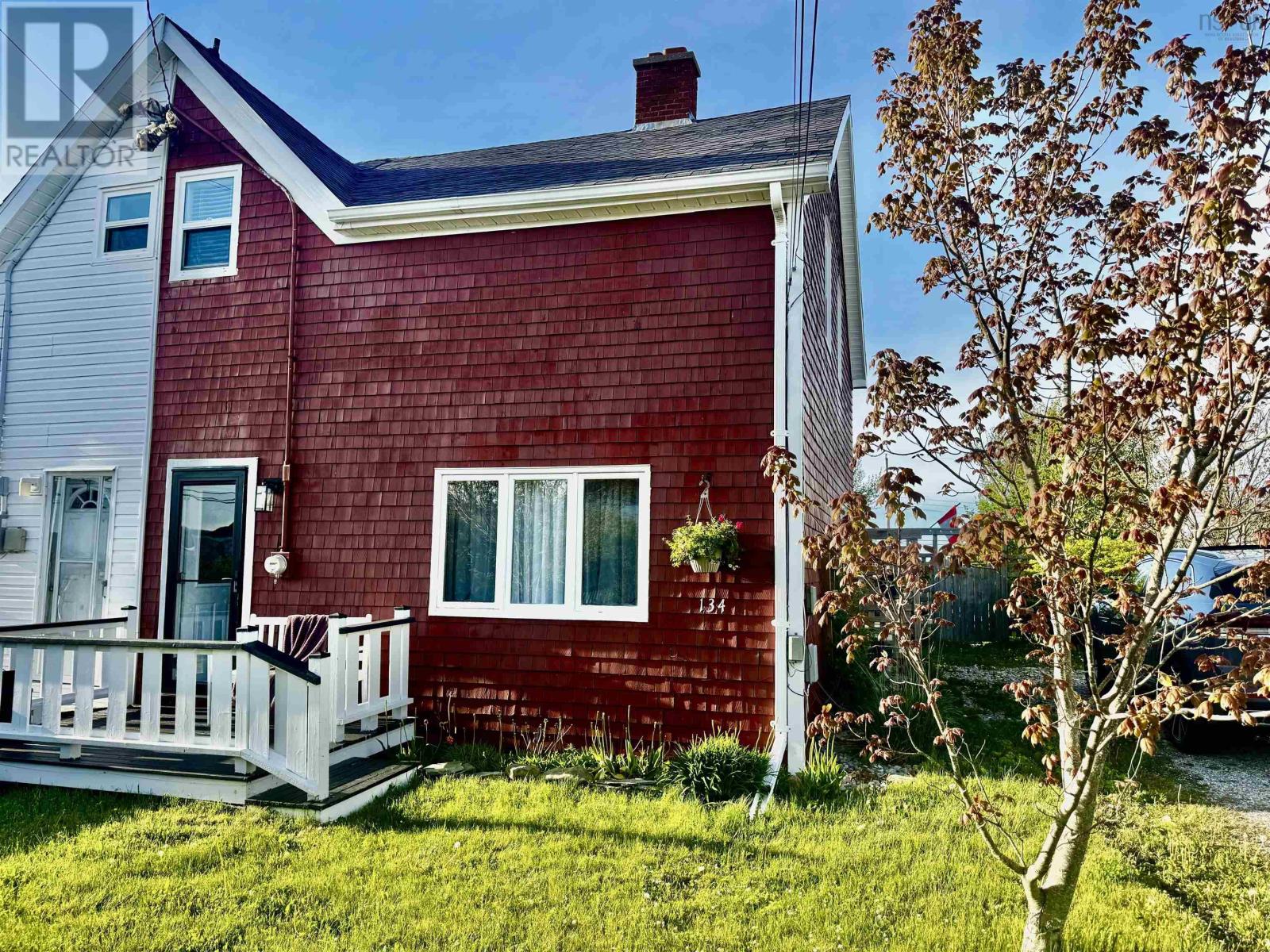 134 Centre Avenue, donkin, Nova Scotia