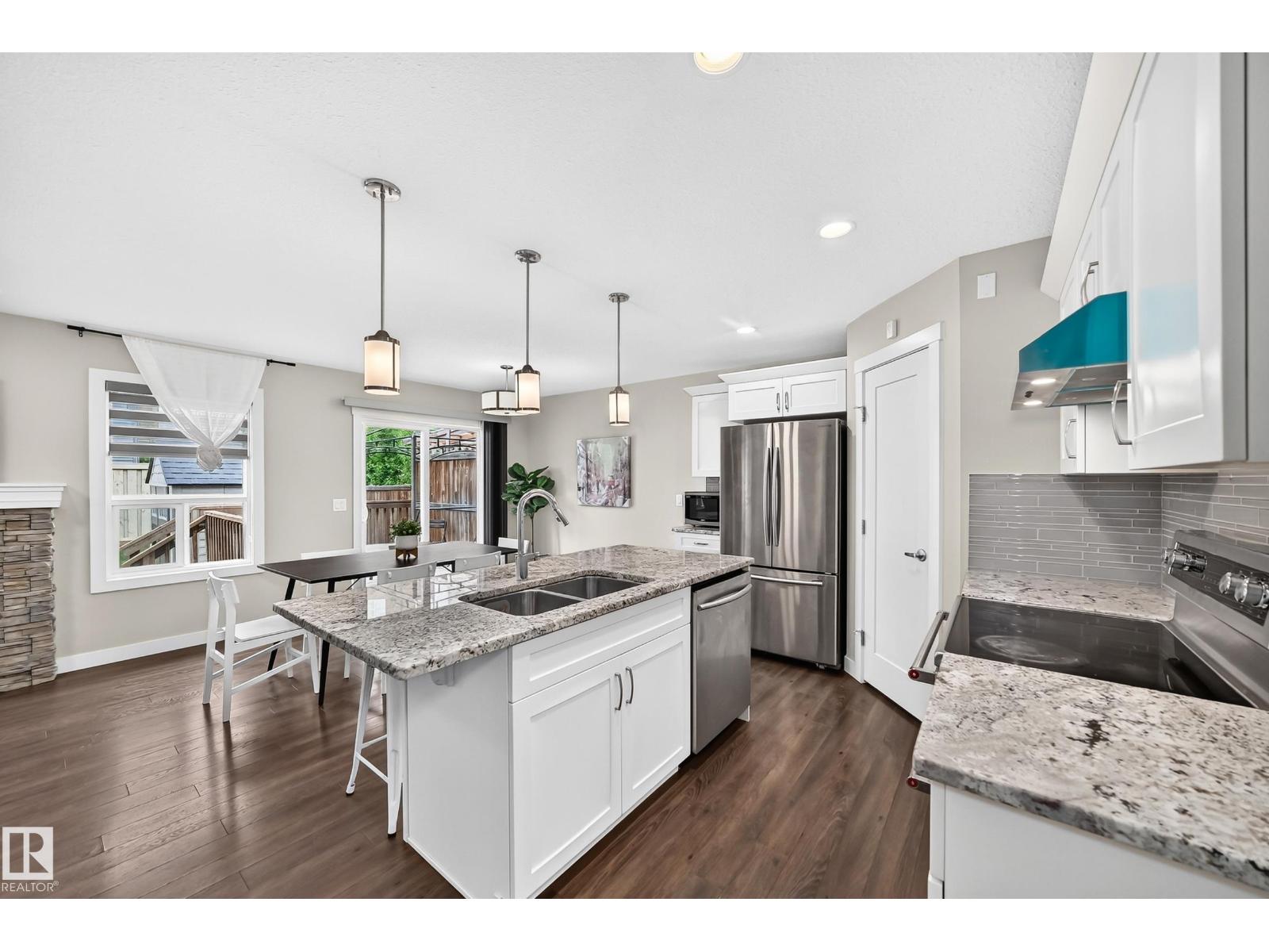 4477 Annett Cm SW, Edmonton, Alberta  T6W 2V7 - Photo 8 - E4494082