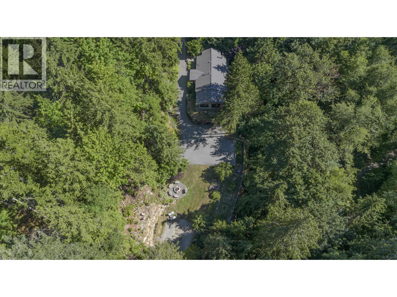 40102 Skyline Place, Squamish, British Columbia  V0N 1T0 - Photo 37 - R3137647