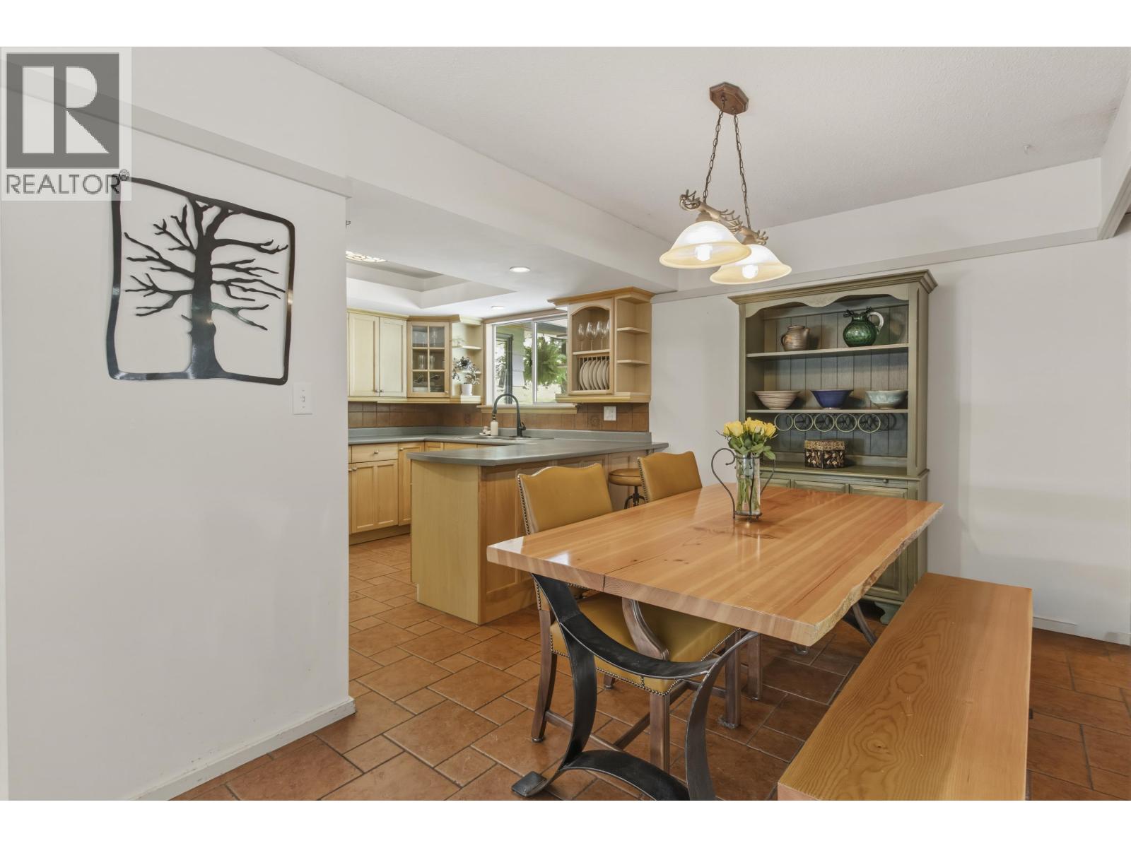 40102 Skyline Place, Squamish, British Columbia  V0N 1T0 - Photo 13 - R3137647