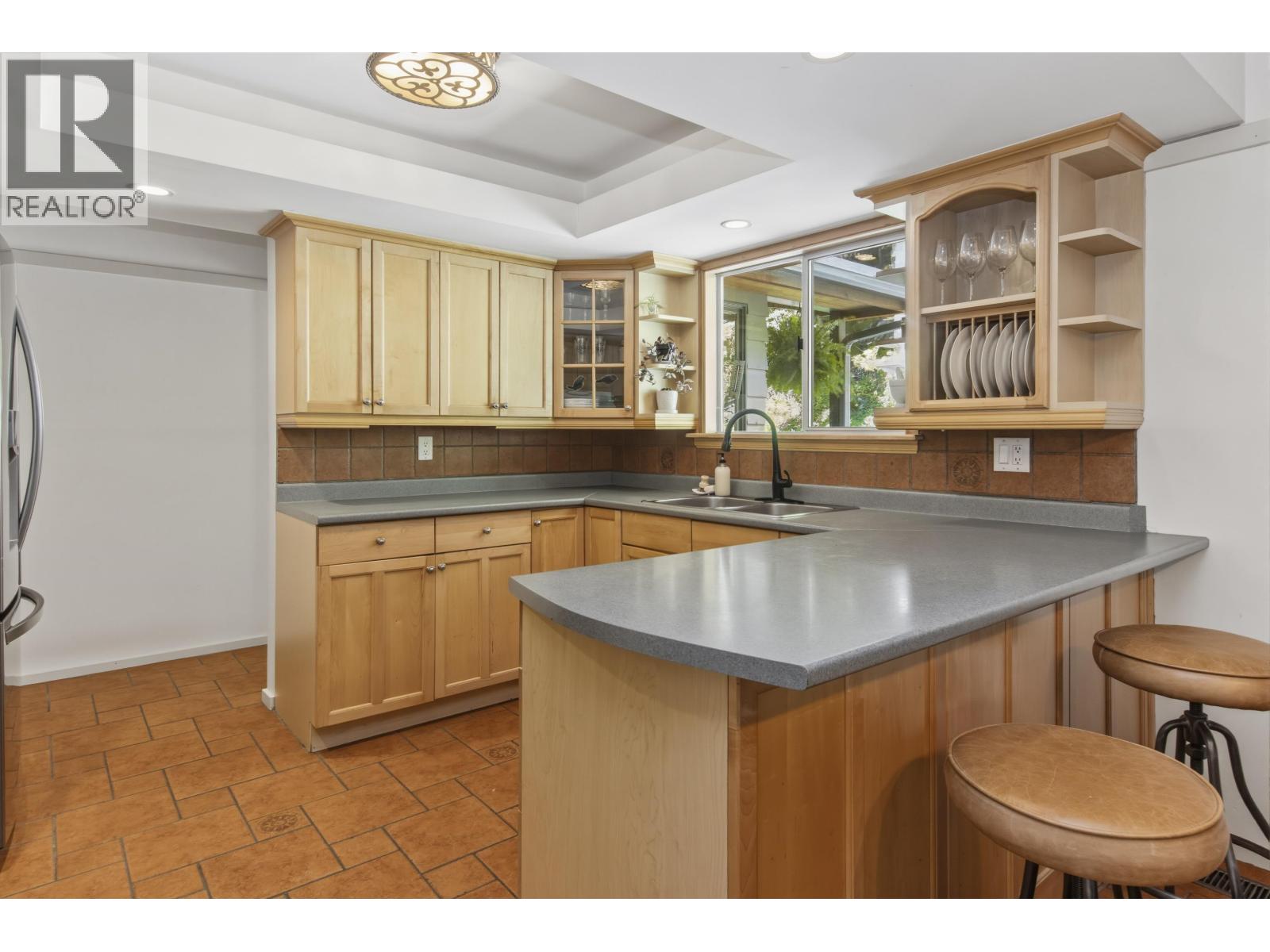 40102 Skyline Place, Squamish, British Columbia  V0N 1T0 - Photo 14 - R3137647