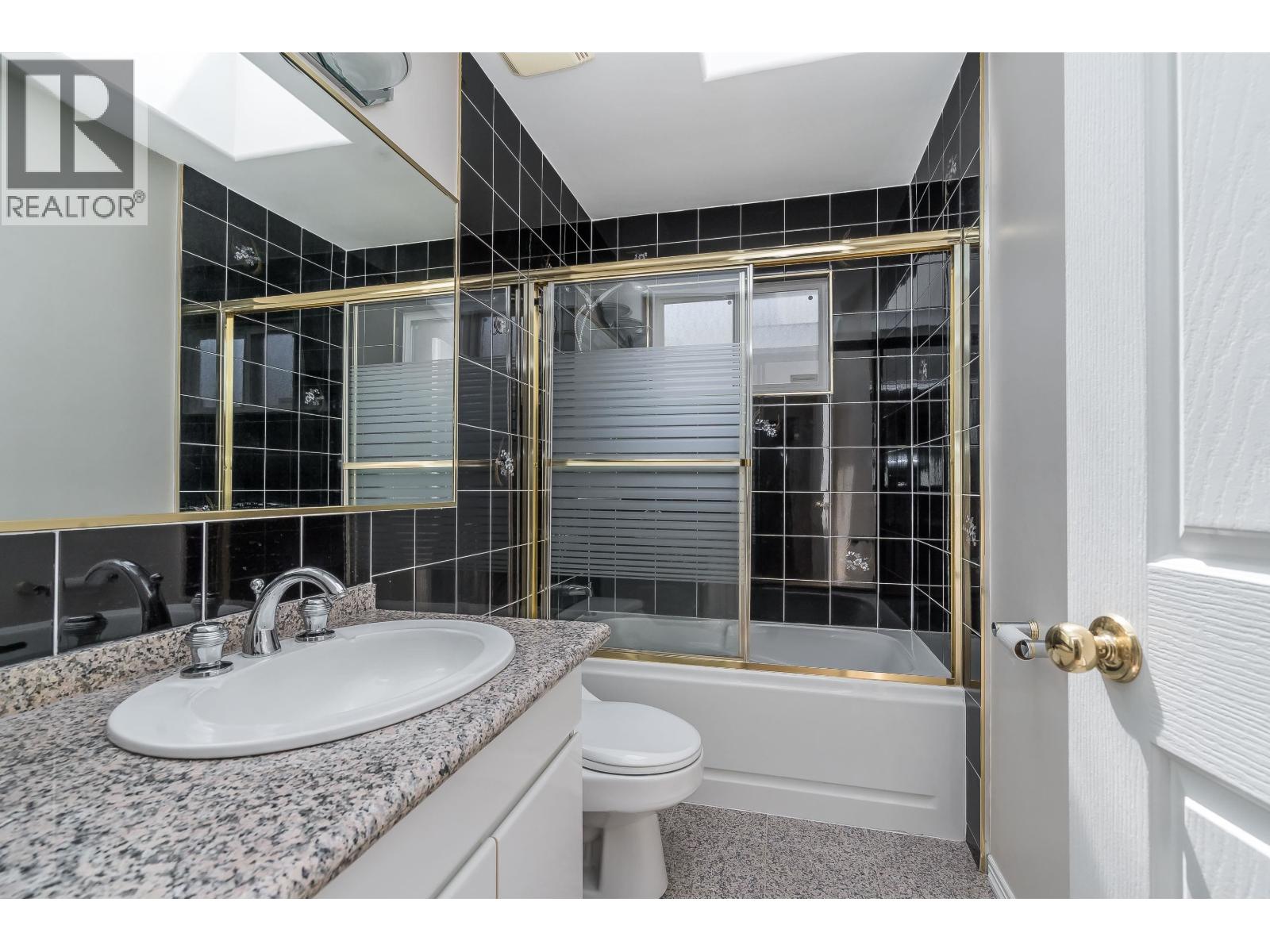 2304 Garden Drive, Vancouver, British Columbia  V5N 4X3 - Photo 22 - R3137751