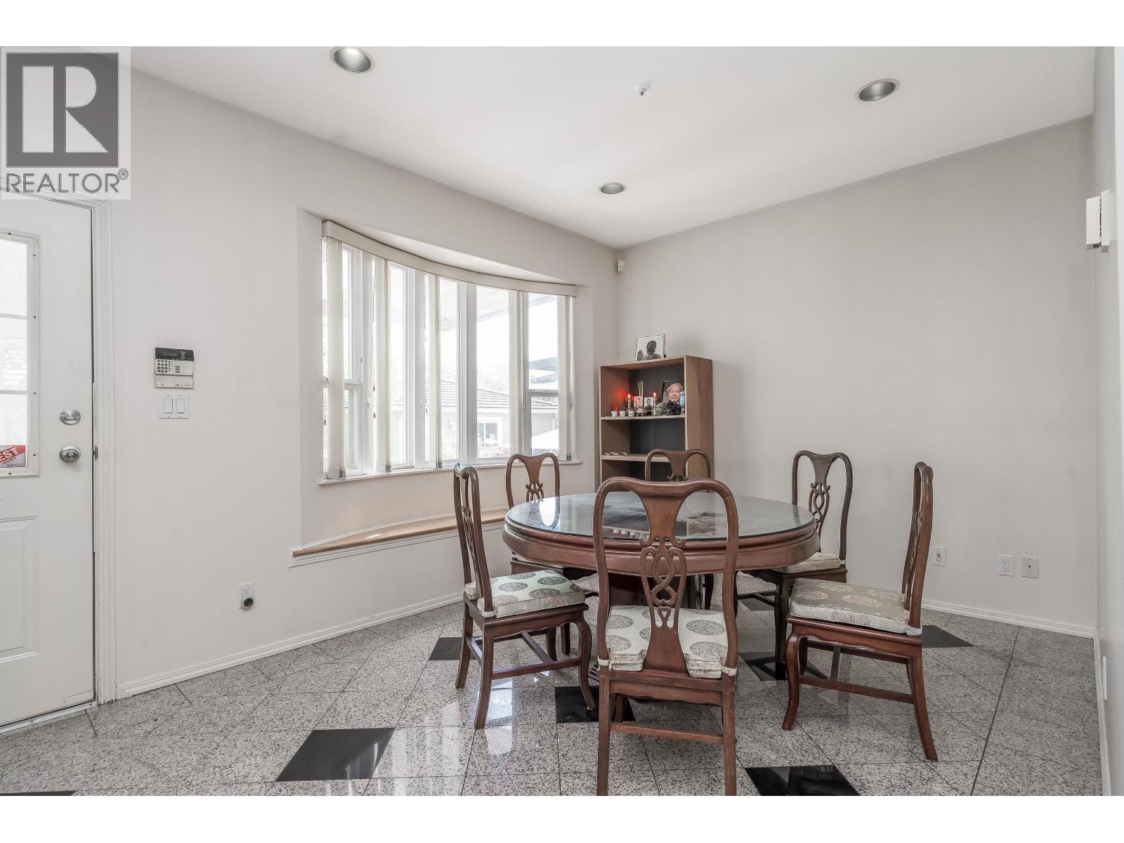 2304 Garden Drive, Vancouver, British Columbia  V5N 4X3 - Photo 8 - R3137751