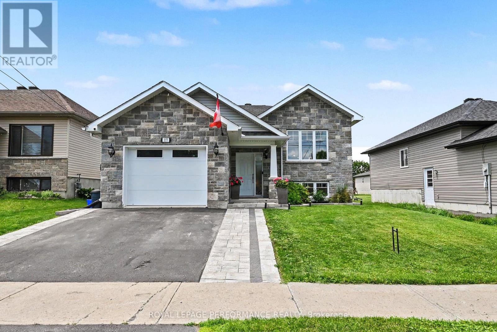 117 Leonia Street, Cornwall, Ontario K6H 5L8 - Photo 2 - X13464986