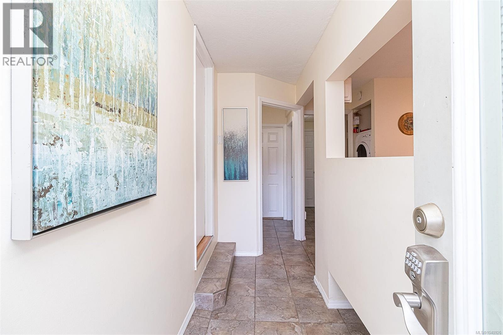 1519 Pearl St, Victoria, British Columbia  V8R 2Y8 - Photo 23 - 1040926