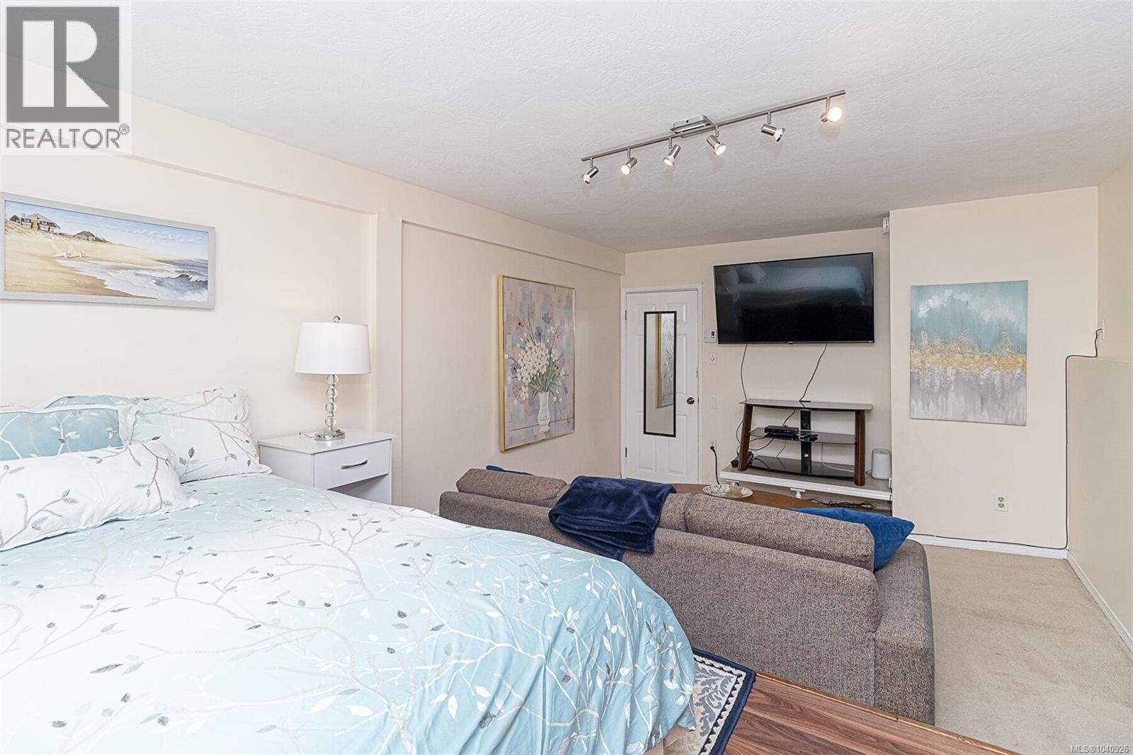 1519 Pearl St, Victoria, British Columbia  V8R 2Y8 - Photo 28 - 1040926