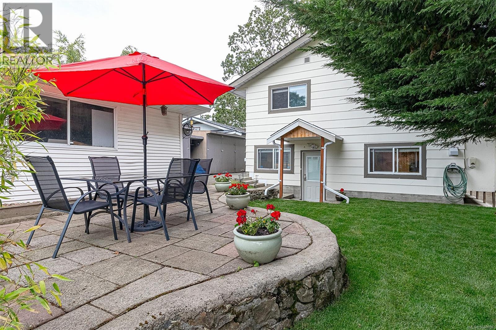 1519 Pearl St, Victoria, British Columbia  V8R 2Y8 - Photo 36 - 1040926