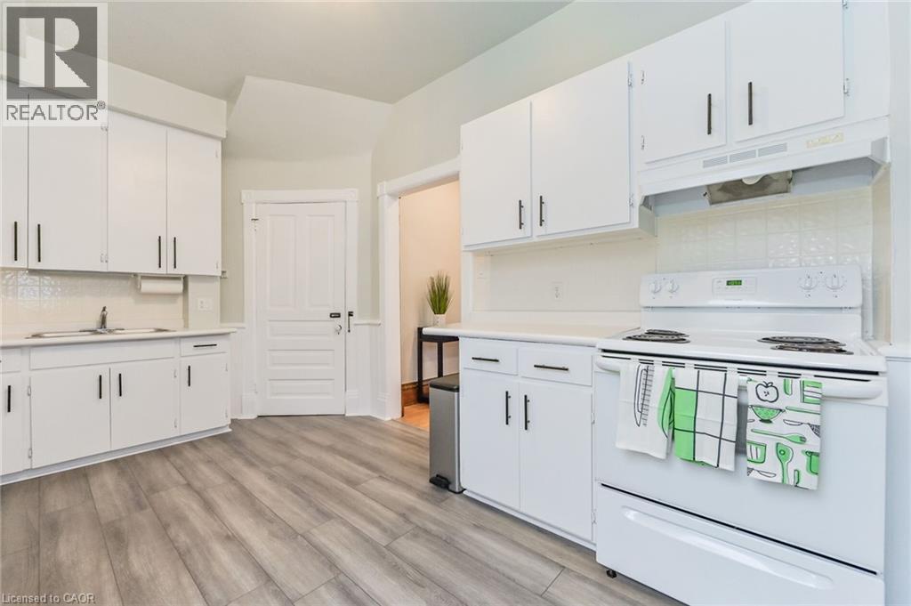 67 Ahrens Street W, Kitchener, Ontario  N2H 4B8 - Photo 19 - 40840982