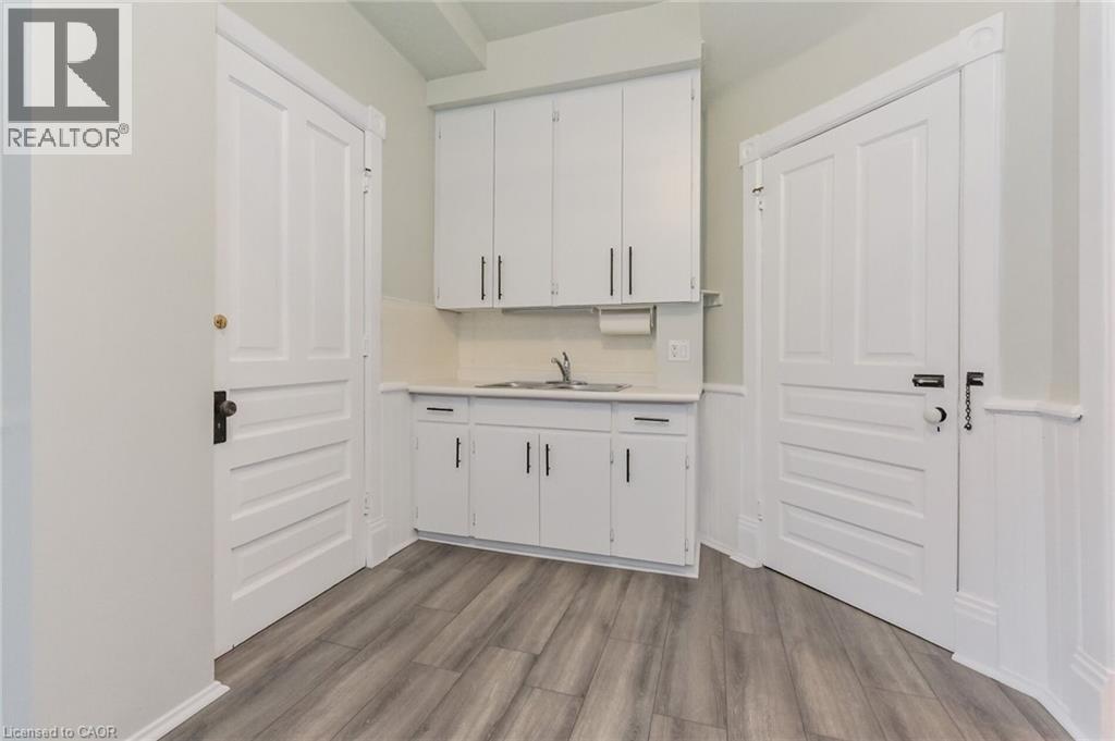 67 Ahrens Street W, Kitchener, Ontario  N2H 4B8 - Photo 21 - 40840982