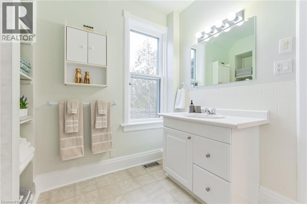 67 Ahrens Street W, Kitchener, Ontario  N2H 4B8 - Photo 34 - 40840982