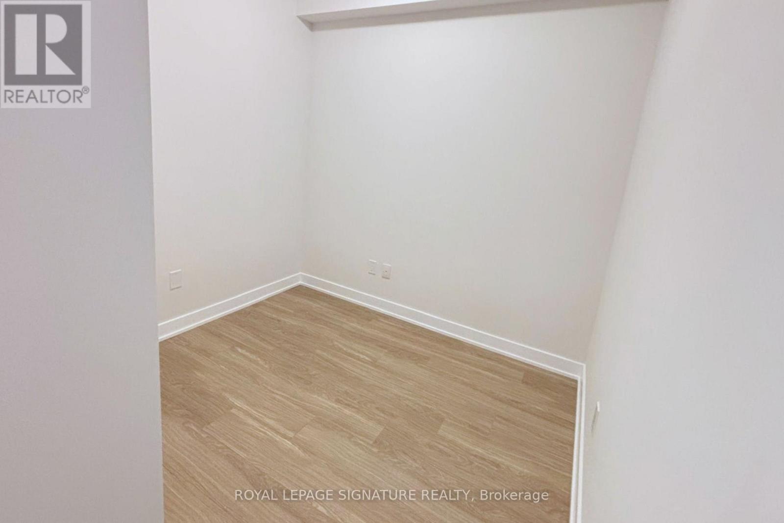 815 - 430 Square One Drive, Mississauga, Ontario  L5B 3Y1 - Photo 11 - W13464982
