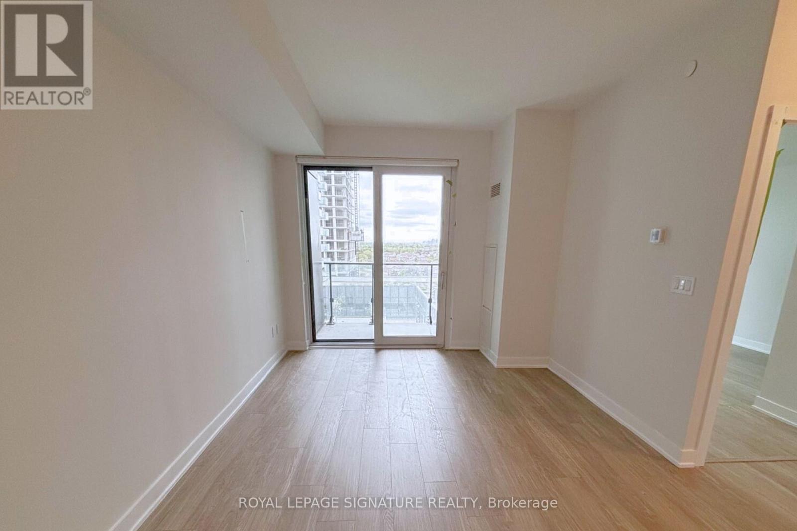 815 - 430 Square One Drive, Mississauga, Ontario  L5B 3Y1 - Photo 7 - W13464982