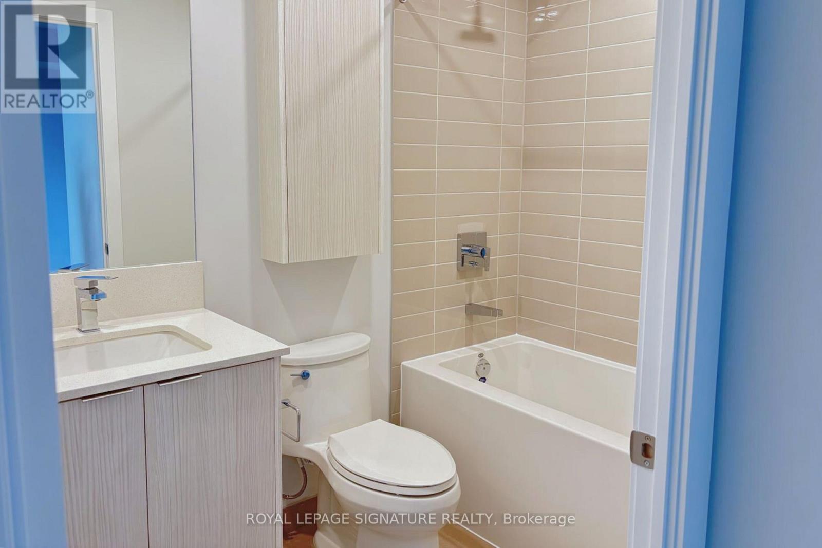 815 - 430 Square One Drive, Mississauga, Ontario  L5B 3Y1 - Photo 9 - W13464982