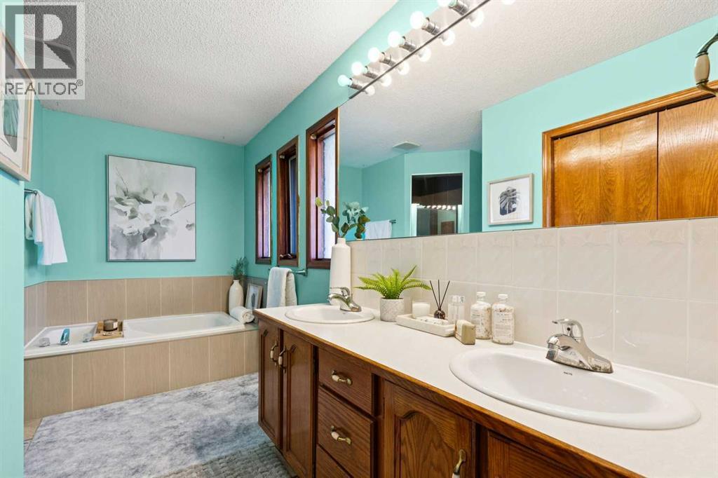 8971 Scurfield Drive Nw, Calgary, Alberta  T3L 1K6 - Photo 25 - A2322573