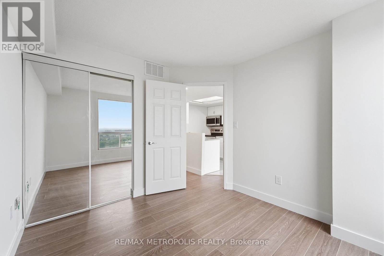 1604 - 5 Concorde Place, Toronto, Ontario M3C 3M8 - Photo 14 - C13464998