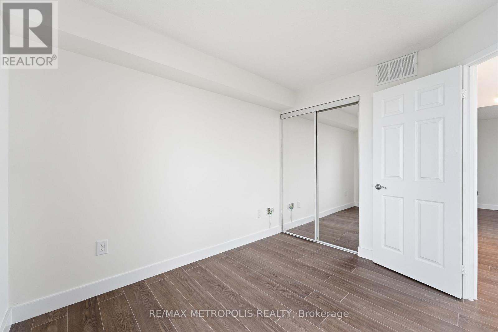 1604 - 5 Concorde Place, Toronto, Ontario M3C 3M8 - Photo 15 - C13464998