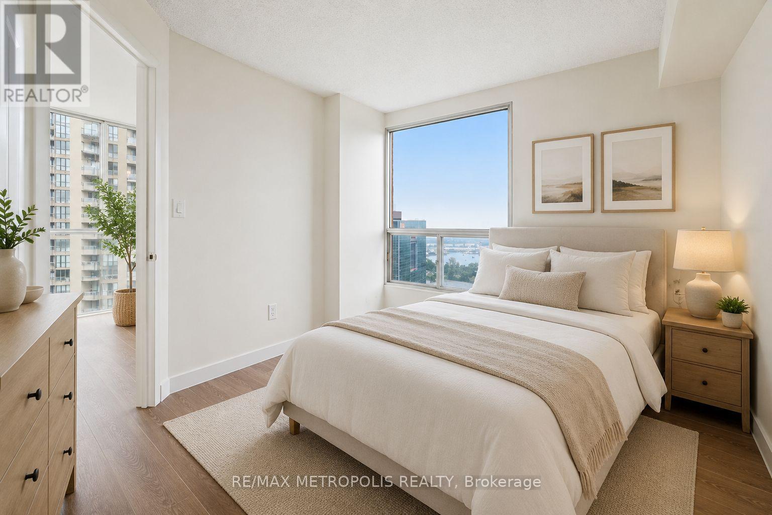 1604 - 5 Concorde Place, Toronto, Ontario M3C 3M8 - Photo 4 - C13464998