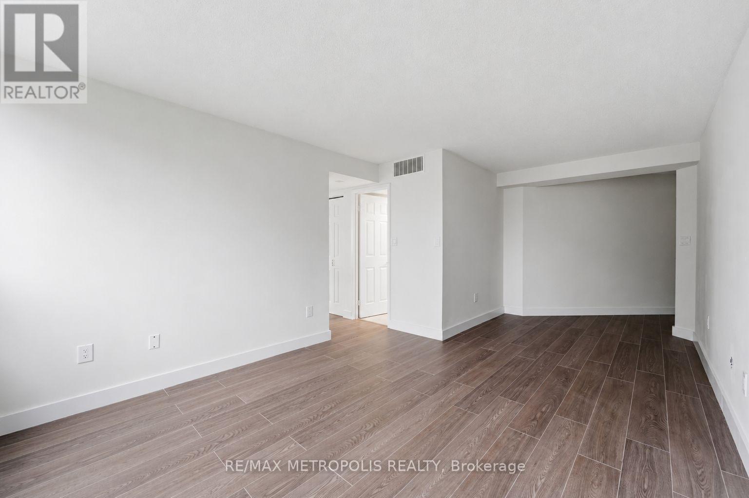 1604 - 5 Concorde Place, Toronto, Ontario M3C 3M8 - Photo 7 - C13464998