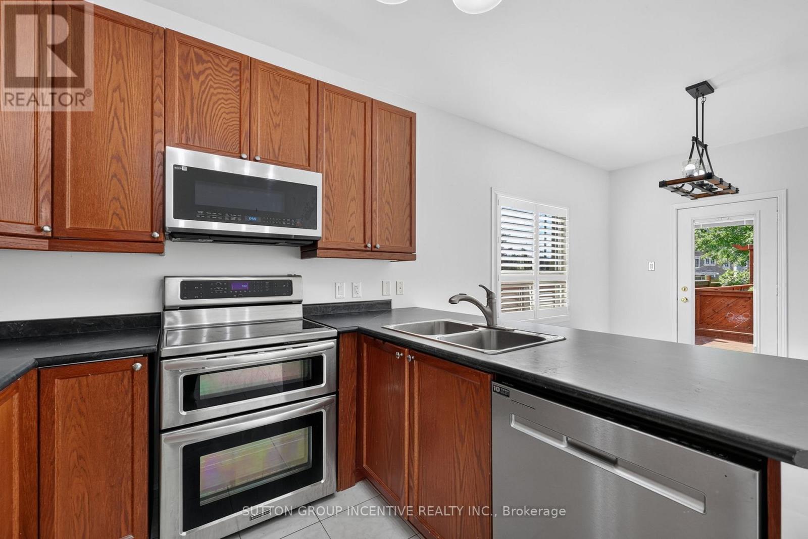 116 Sun King Crescent, Barrie, Ontario  L4M 0E6 - Photo 25 - S12891994
