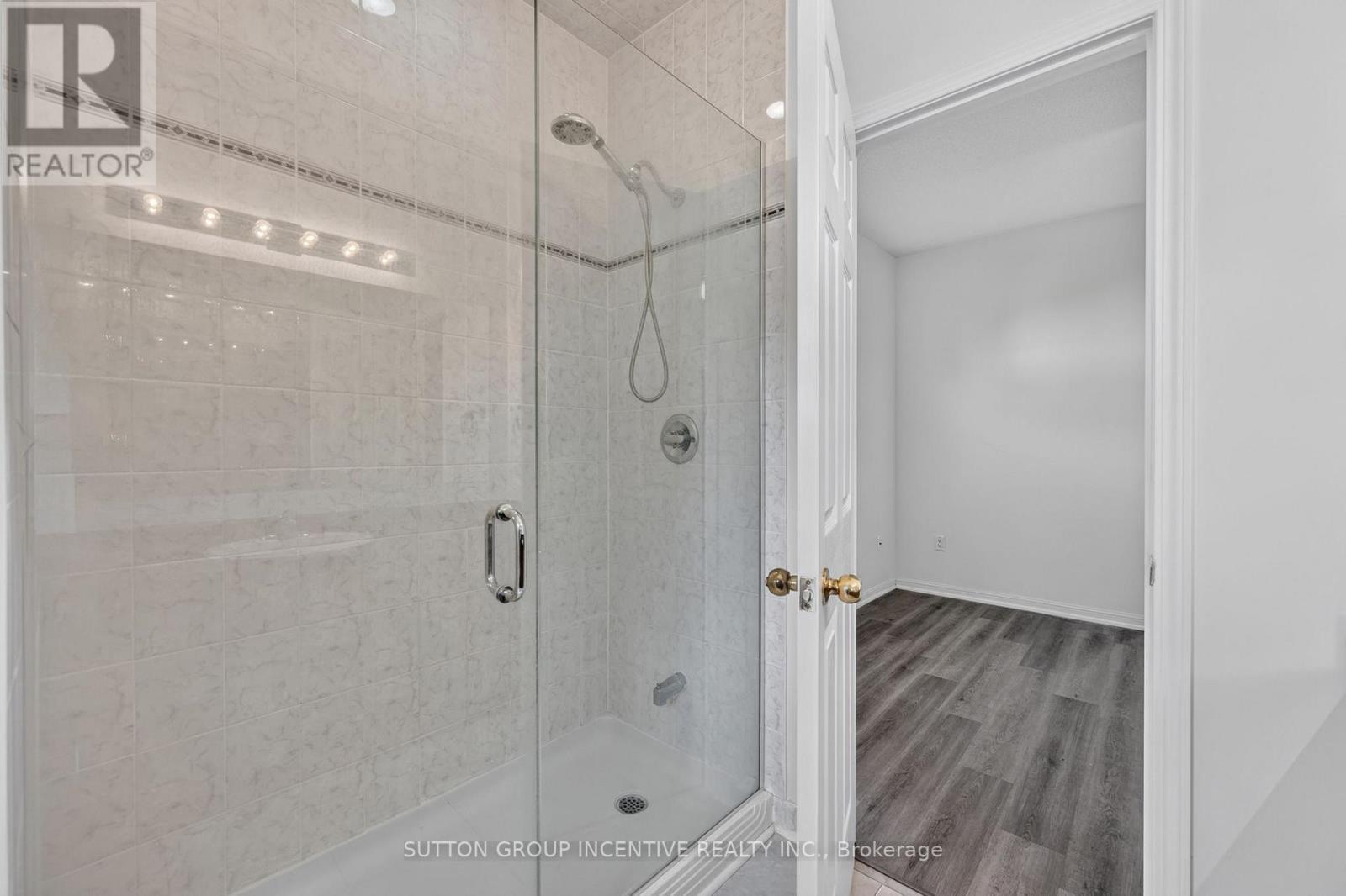 116 Sun King Crescent, Barrie, Ontario  L4M 0E6 - Photo 38 - S12891994